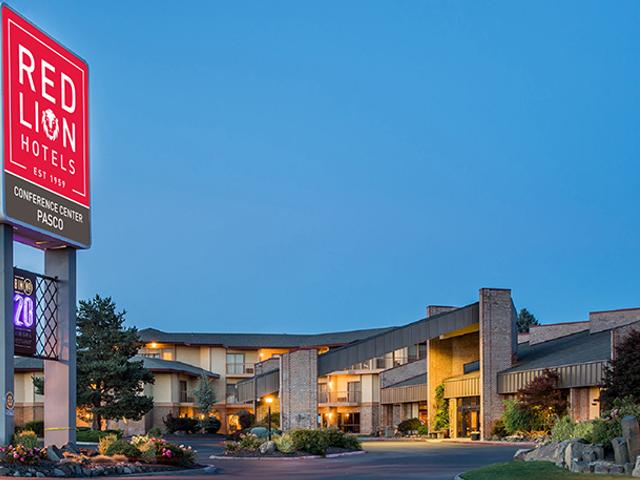 Red Lion Hotel Redding Image