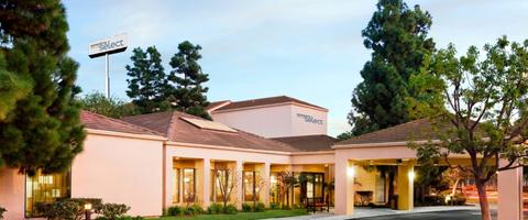 Complimentary Airport Shuttle